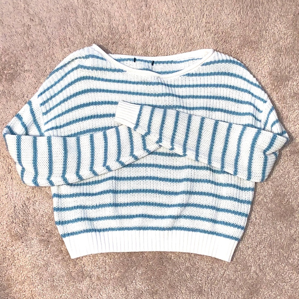 Cropped sweater